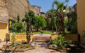 Hopestel Secret Garden Napoli